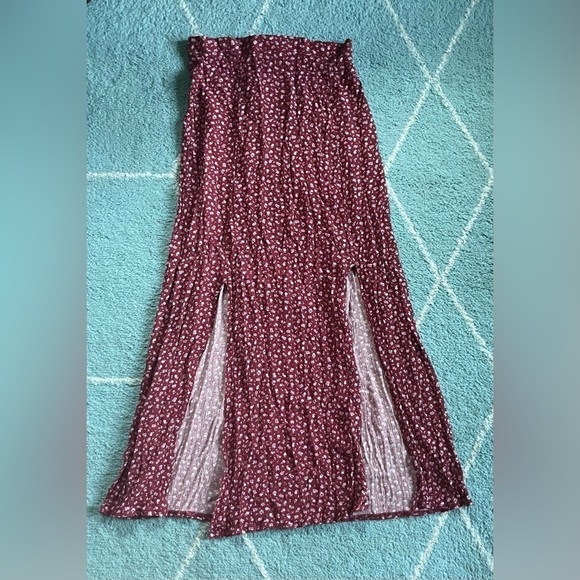 American Eagle- Floral Midi Skirt w/ Front Slits- Size S​ - Picture 1 of 2